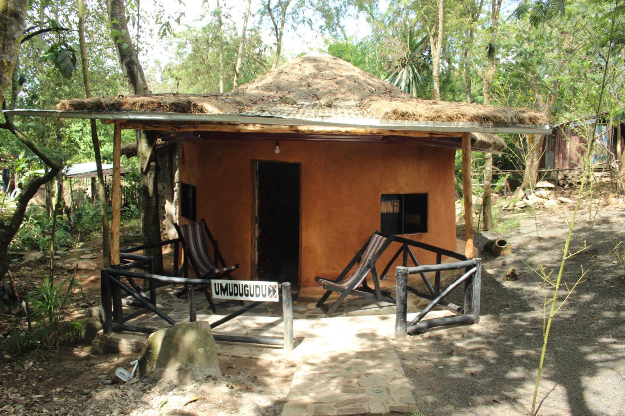 Red Rocks Rwanda - Campsite & Guesthouse Nyakinama エクステリア 写真