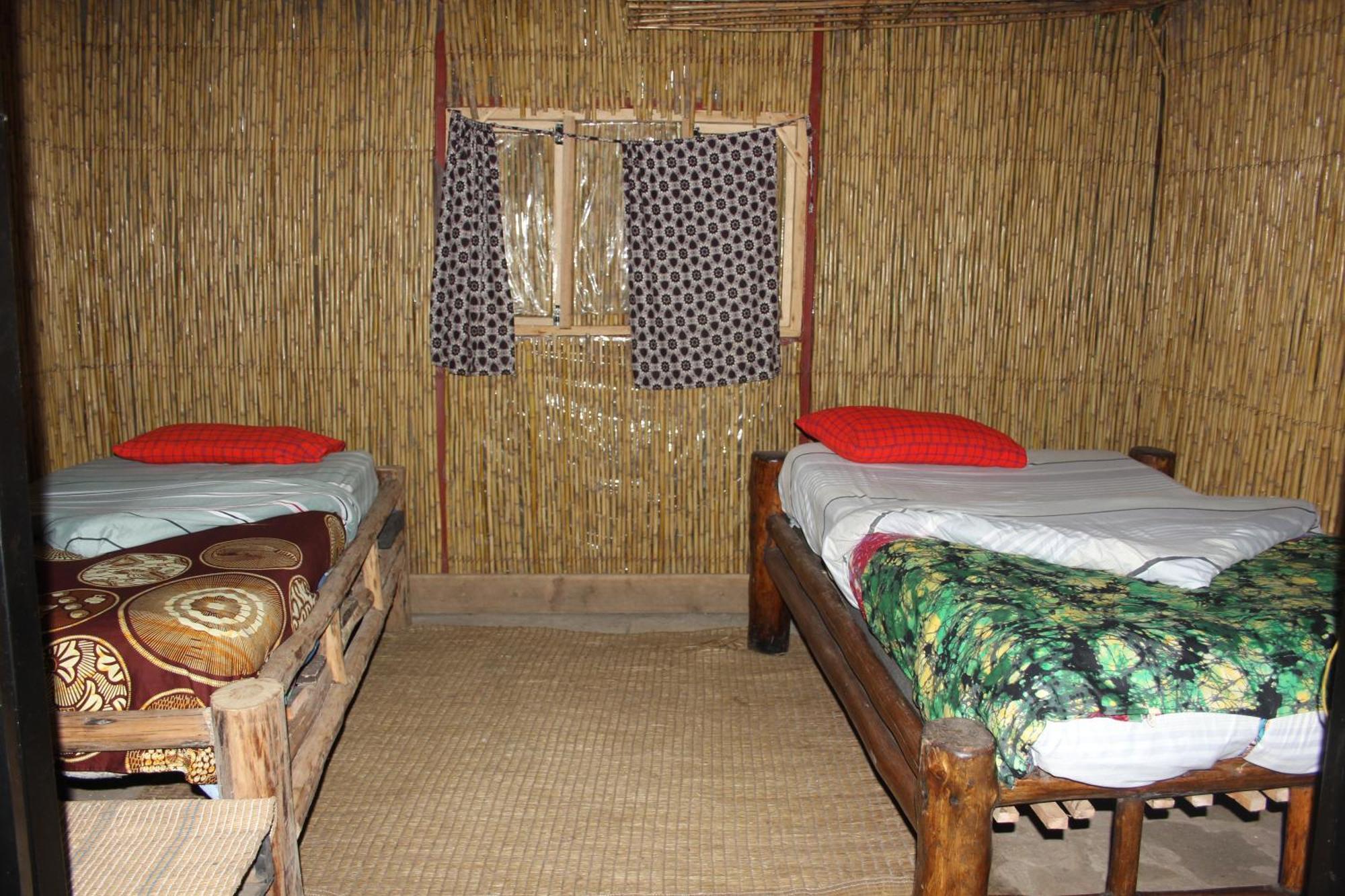 Red Rocks Rwanda - Campsite & Guesthouse Nyakinama エクステリア 写真