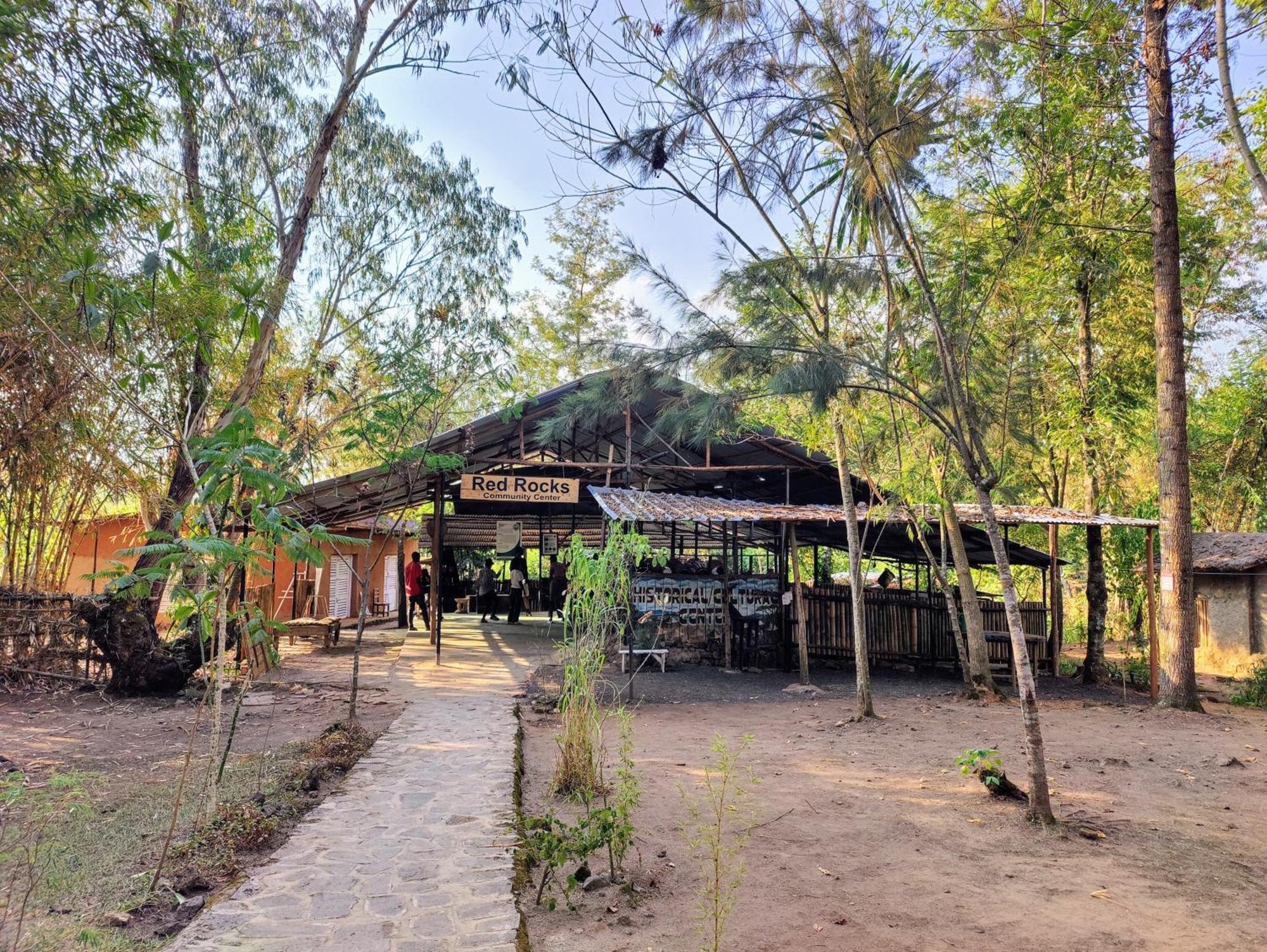 Red Rocks Rwanda - Campsite & Guesthouse Nyakinama エクステリア 写真